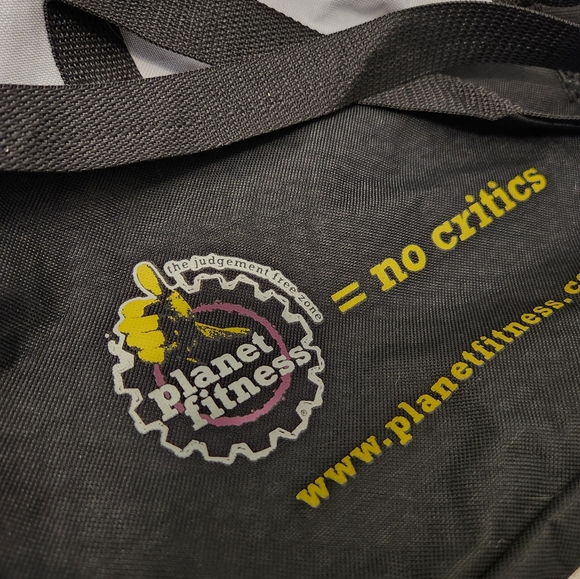 Planet Fitness No Critics Black and Gray Gym Duffle Bag - Picture 3 of 4